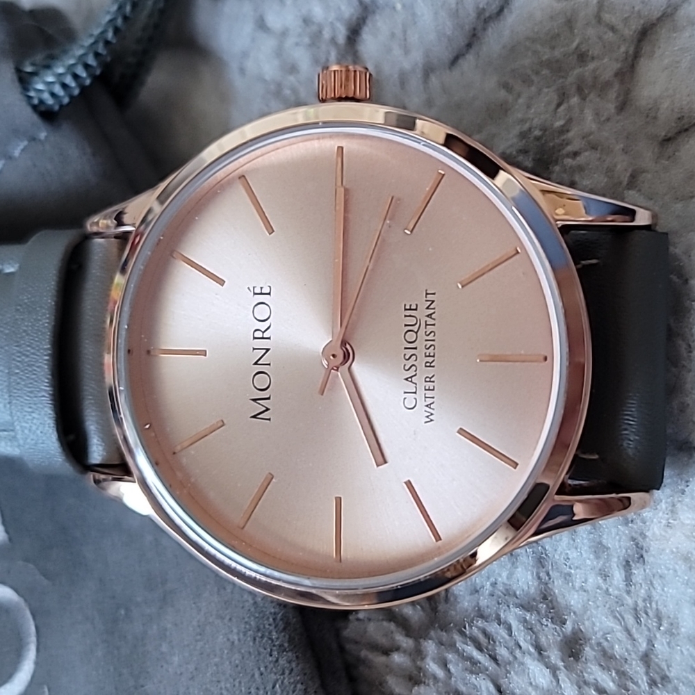MONROE WATCH - Picture 3 of 6